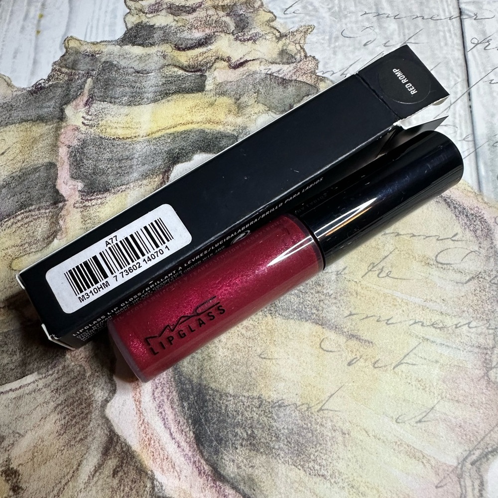 MAC COSMETICS BNIB RED ROMP lipgloss lipglass VERY RARE